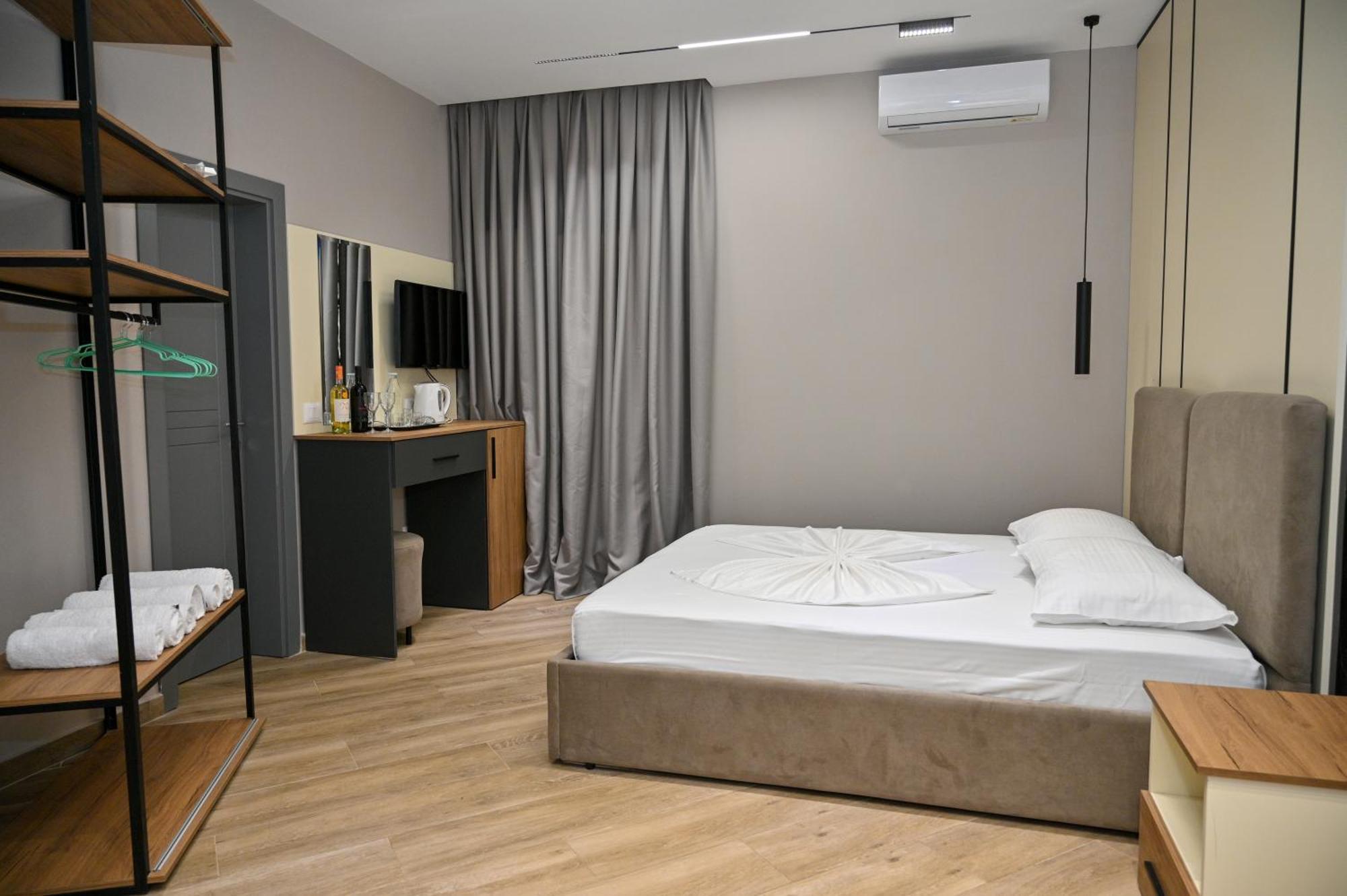 Monduro Hotel Дуррес Номер фото