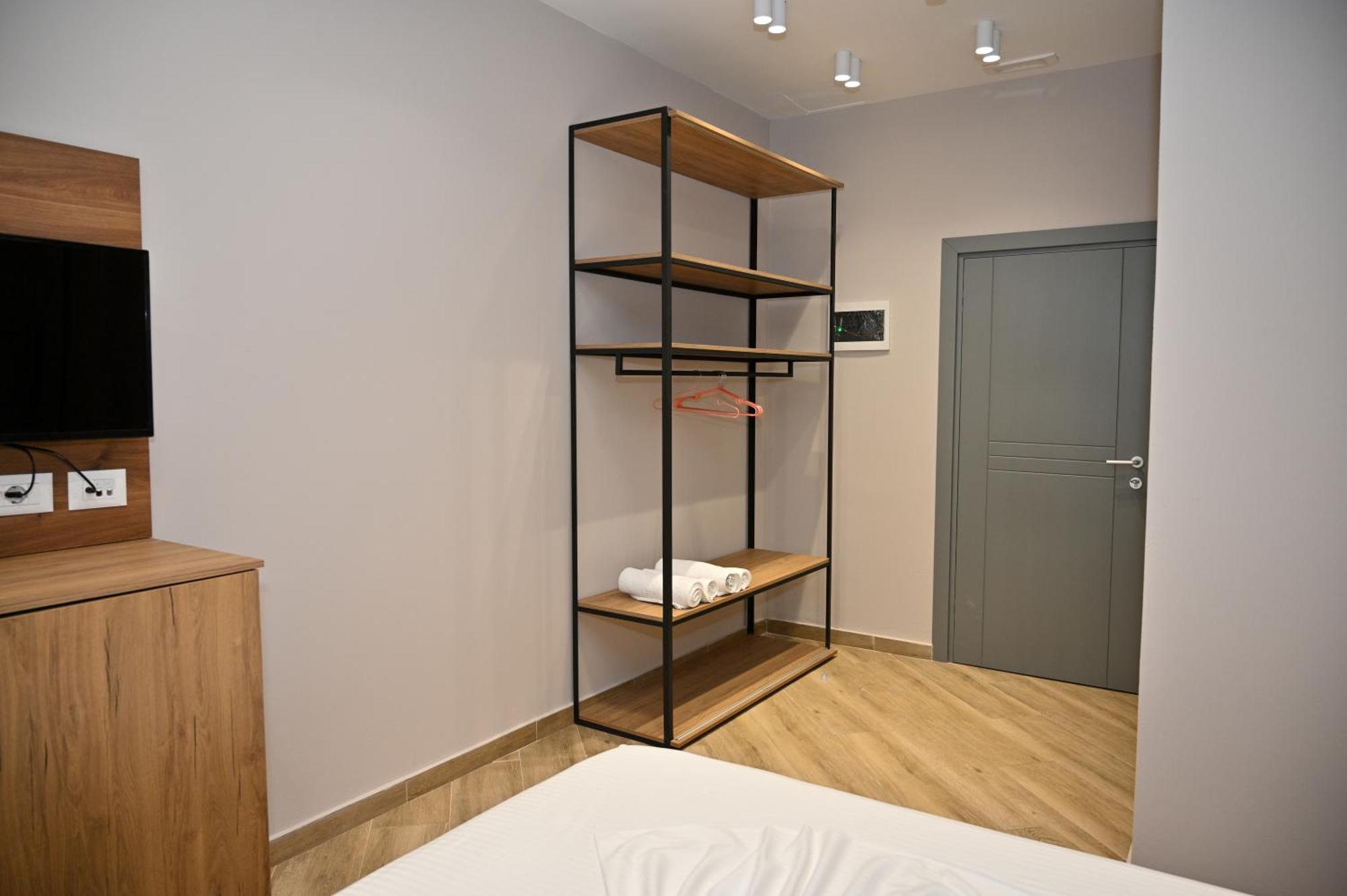 Monduro Hotel Дуррес Номер фото